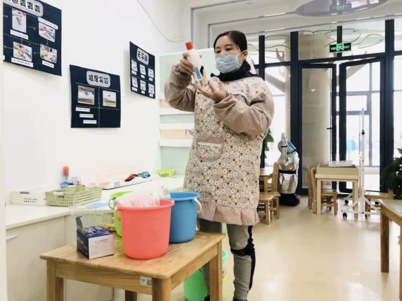 迈幼集团首届保育员综合技能比赛报道_html_m32a87dc8.jpg