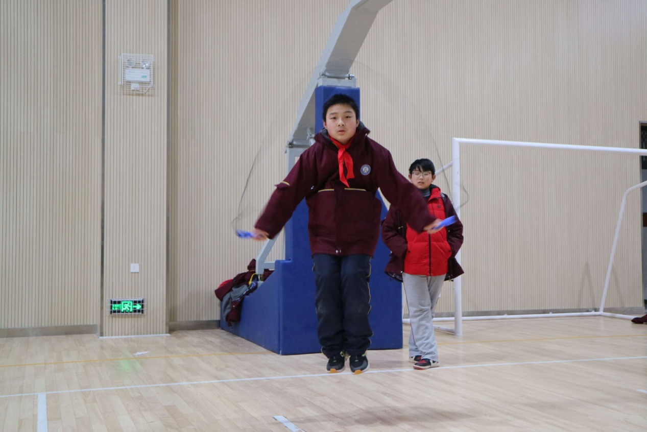 冬锻三项新闻稿_html_m759b106.jpg