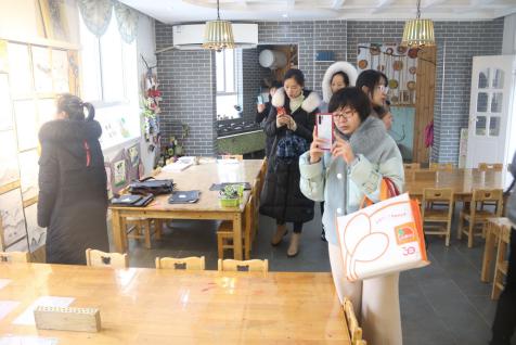 初雪迎康轩，交流共成长_html_m53a1baa8.jpg