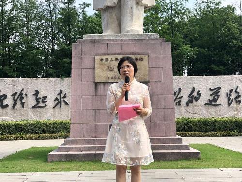 【百炼实初】青春无畏 梦想无涯  ——实初南炼2017级青春仪式暨少先队离队仪式顺利进行