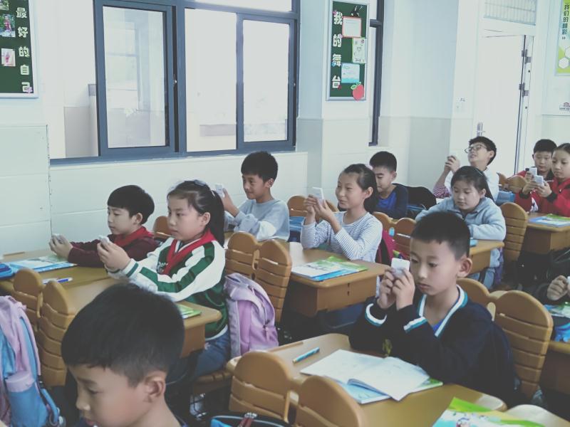 南京市栖霞区幕府山庄小学智慧校园（微信推送）_html_m6d779344.jpg