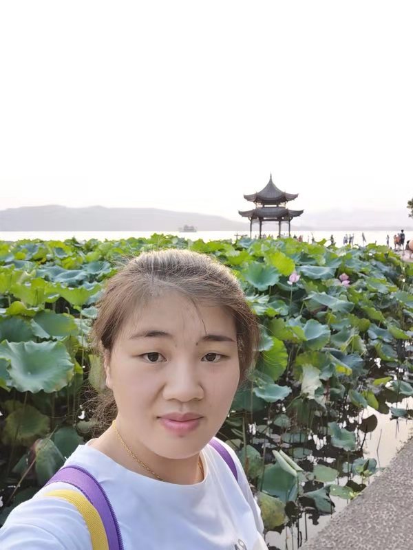 大一班园级家委会照片_html_f00aa7.jpg