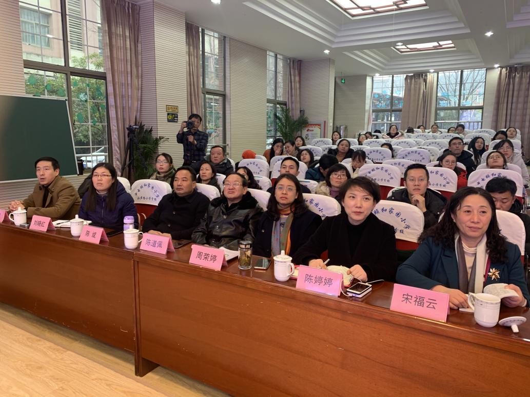 省学测反馈会新闻报道_html_m1890988b.jpg