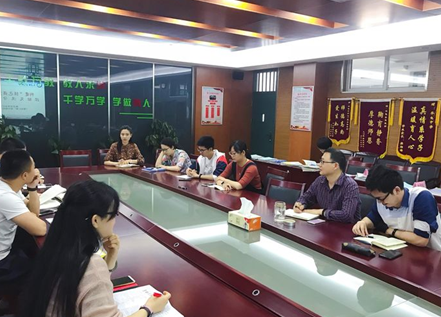 青年教师是每一个学校发展的生力军_html_m281c76aa.png