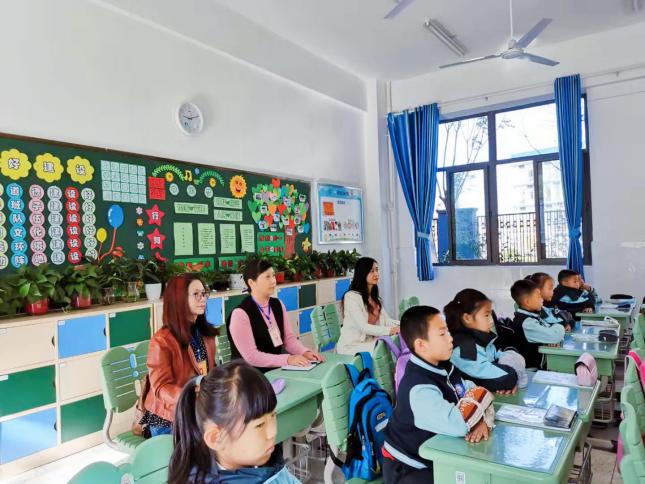 【正学丁三】立师德 守初心(1)(1)(1)_html_40fb0f20.jpg