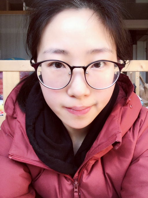 大五班家委会成员照片_html_61b1275b.png