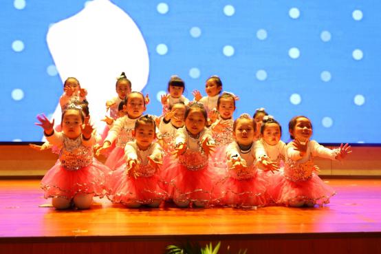 20200103祥和园区元旦文艺汇演活动_html_1c9dc23d.jpg