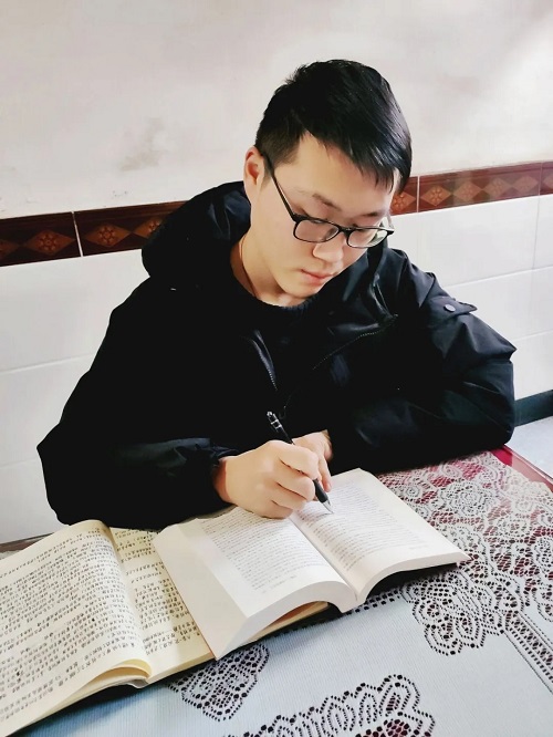 【花港一小】停课不停学，花港一小这样做（三十四） ——“青年教师乐分享 教育科研新跨越”读书活动（1）