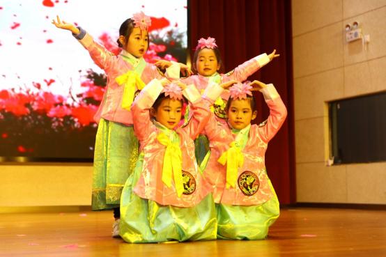 20200103祥和园区元旦文艺汇演活动_html_m1f4fd5a1.jpg