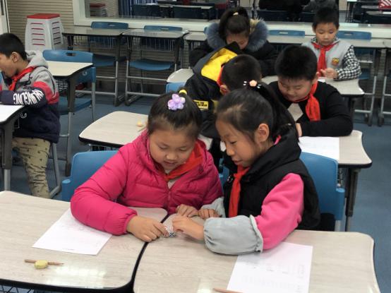 快乐伴数学同行，智慧随思维生长_html_m2cdde479.jpg