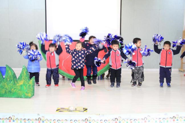 (生命迈幼·特色课程) 交流共学习 评比促成长(1)_html_m77a31ef9.jpg