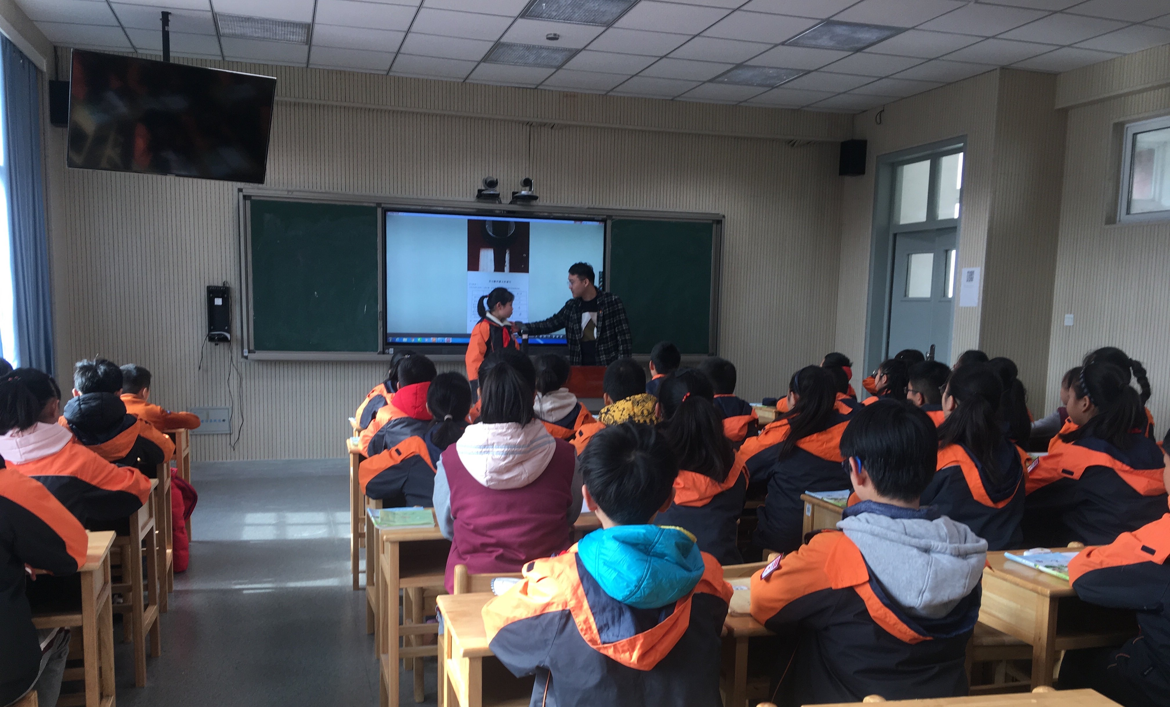 191127数学第二学段校本教研  报道_html_m3375fb3b.jpg