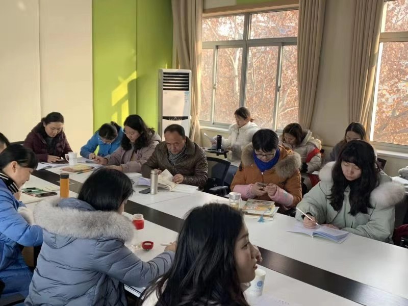 【金立义名师工作室】金立义受邀给南京市语文卓越教师骨干班开设讲座 ——金立义工作室2019年活动之十三