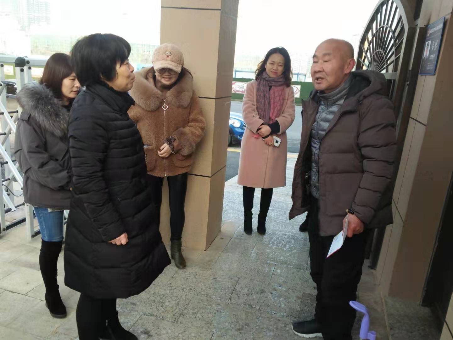 慰问报道_html_m7e6132ad.jpg