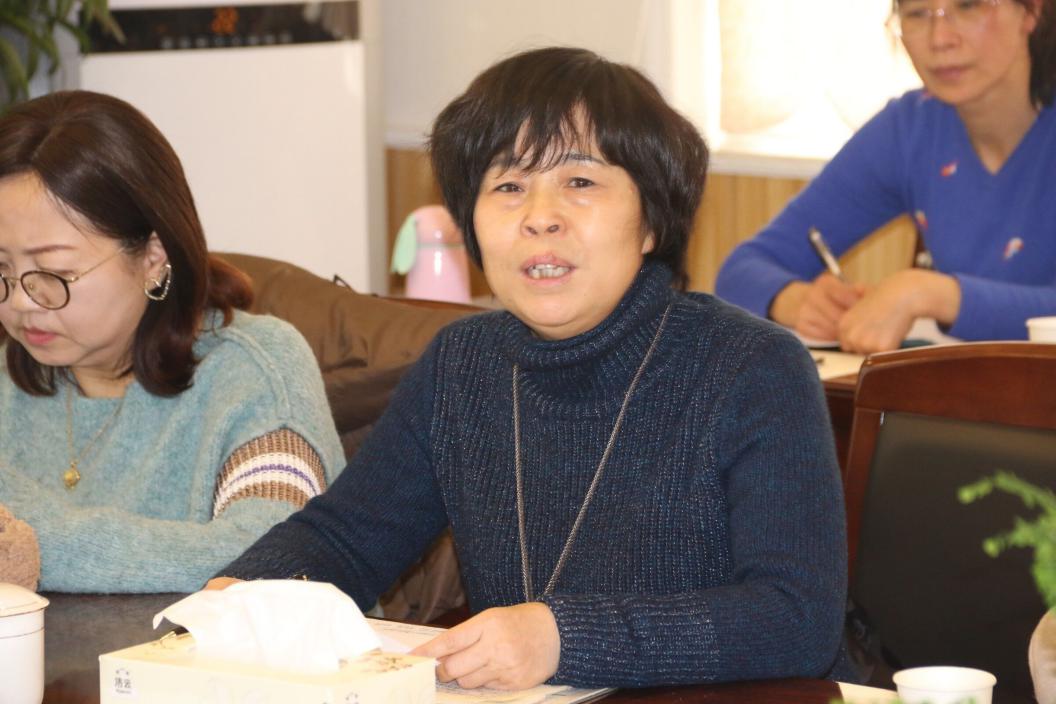 区西片教研组暨业务园长总结会在迈幼举行_html_46958458.jpg
