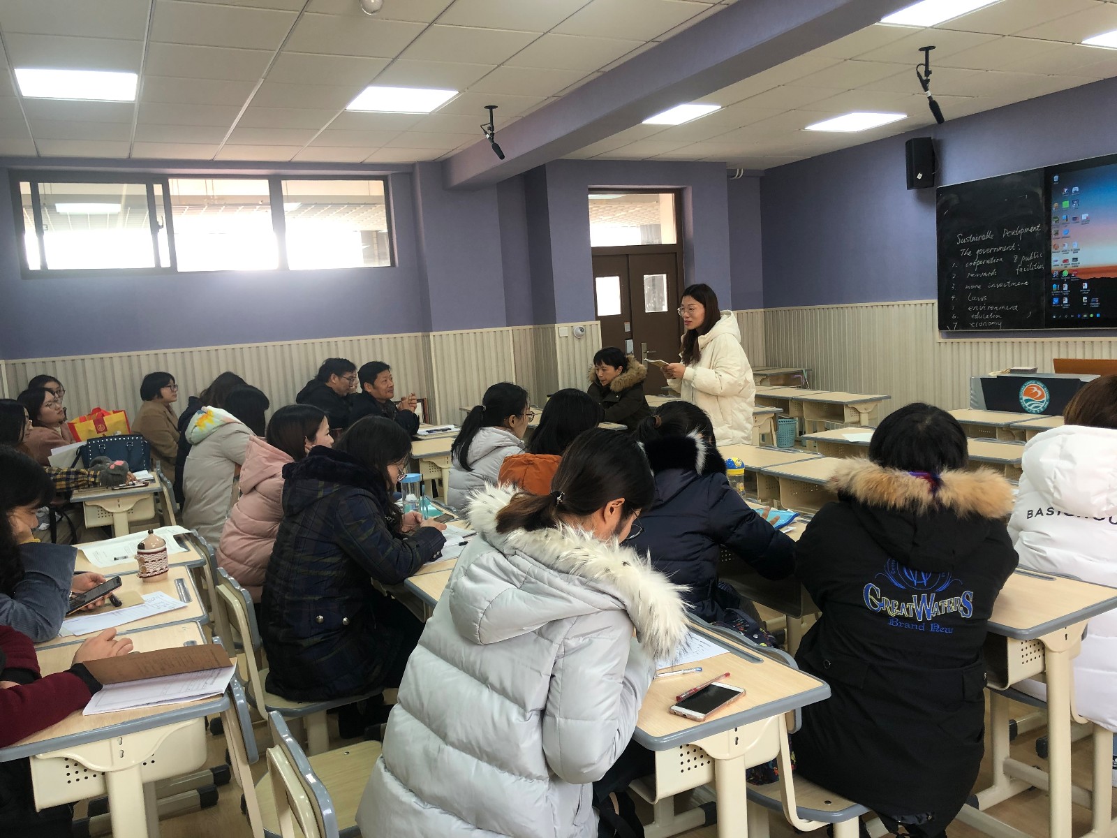 王翠评课.jpg 王翠评课.jpg