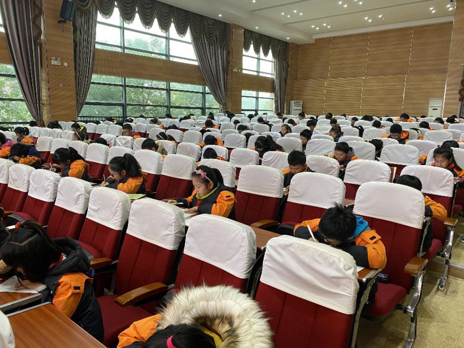 点亮智慧火花,争当计算能手_html_m120af8aa.jpg
