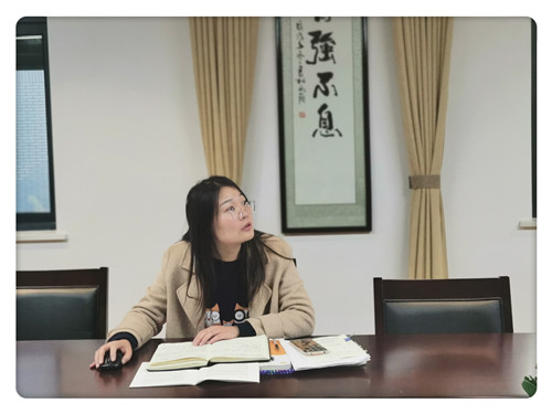 顾金弯.jpg
