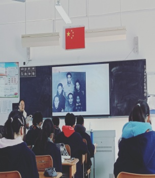 十二月份历史学科组活动小结  _html_49c559f7.jpg