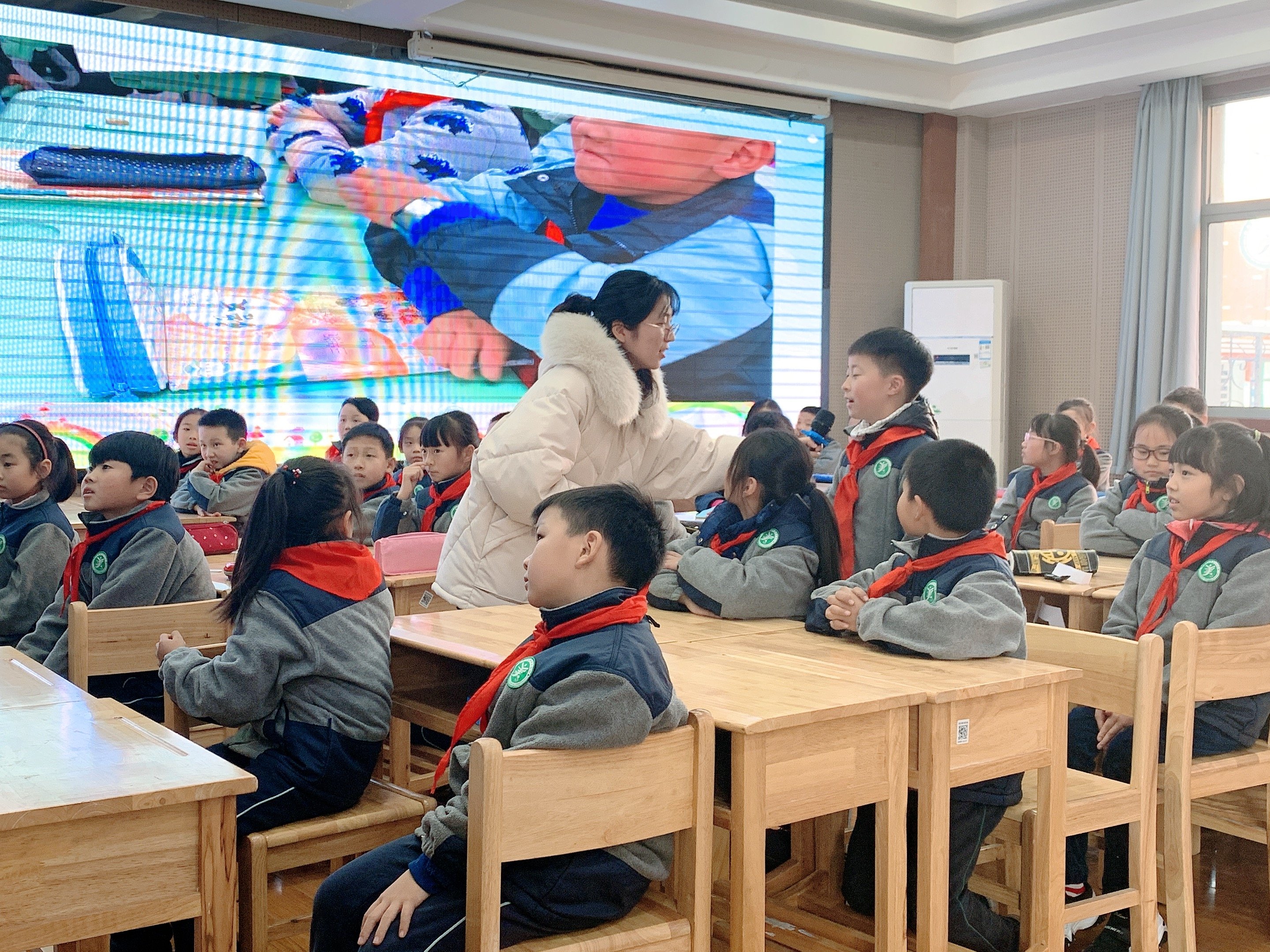 心理健康教育教研活动报道(修改)_html_41a7676a.jpg