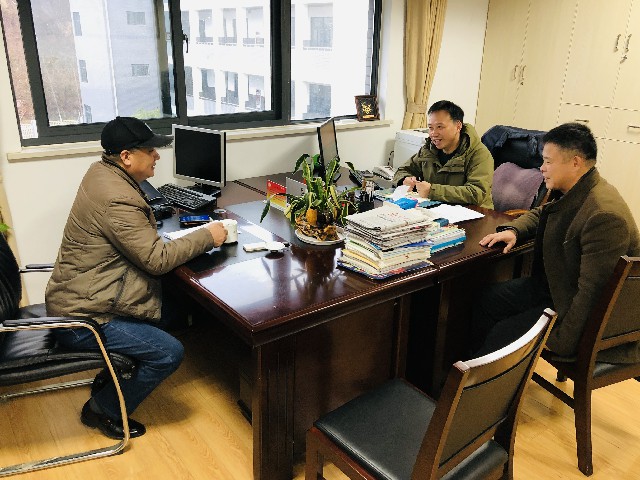张迎东介绍学校安全工作1.jpg