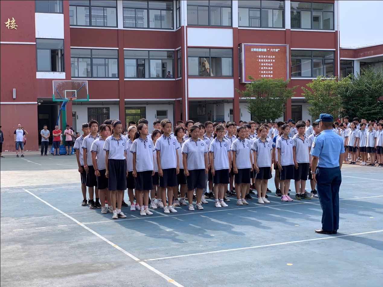 20190826八九年级军训美篇(1)_html_7b42e8b0.jpg