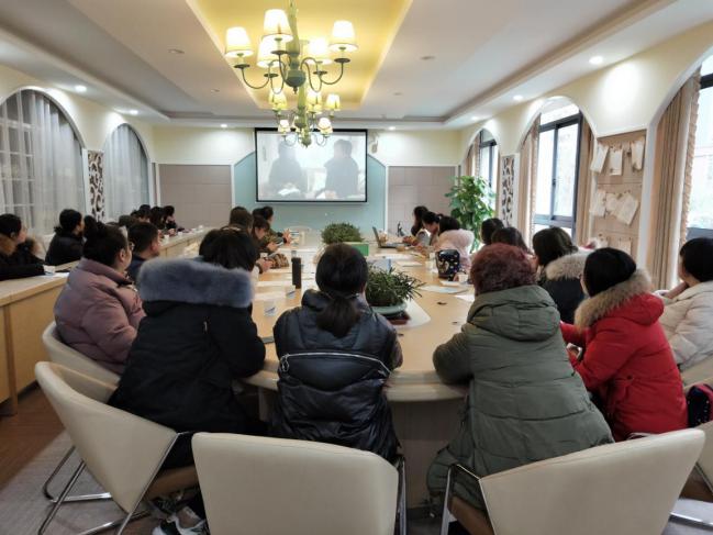 （生命迈幼·校园新闻）合力共育 绽放精彩_html_m78e733b0.jpg