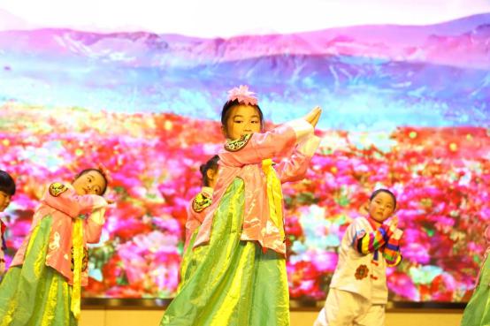 20200103祥和园区元旦文艺汇演活动_html_1eabd2bf.jpg