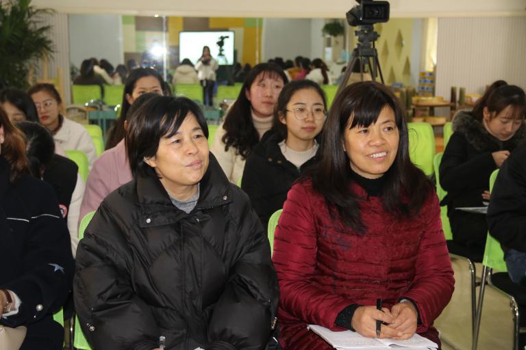 2019.12.3 【生命迈幼&middot;请您关注】骨干引领，以研促教郭书婷_html_33eeb992.jpg