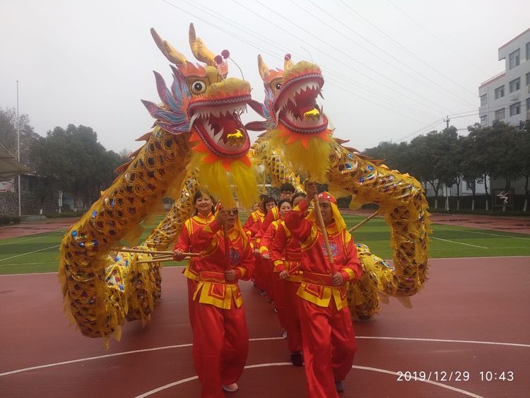 南京市幕府山庄小学始建于2000年_html_247fbf3d.jpg