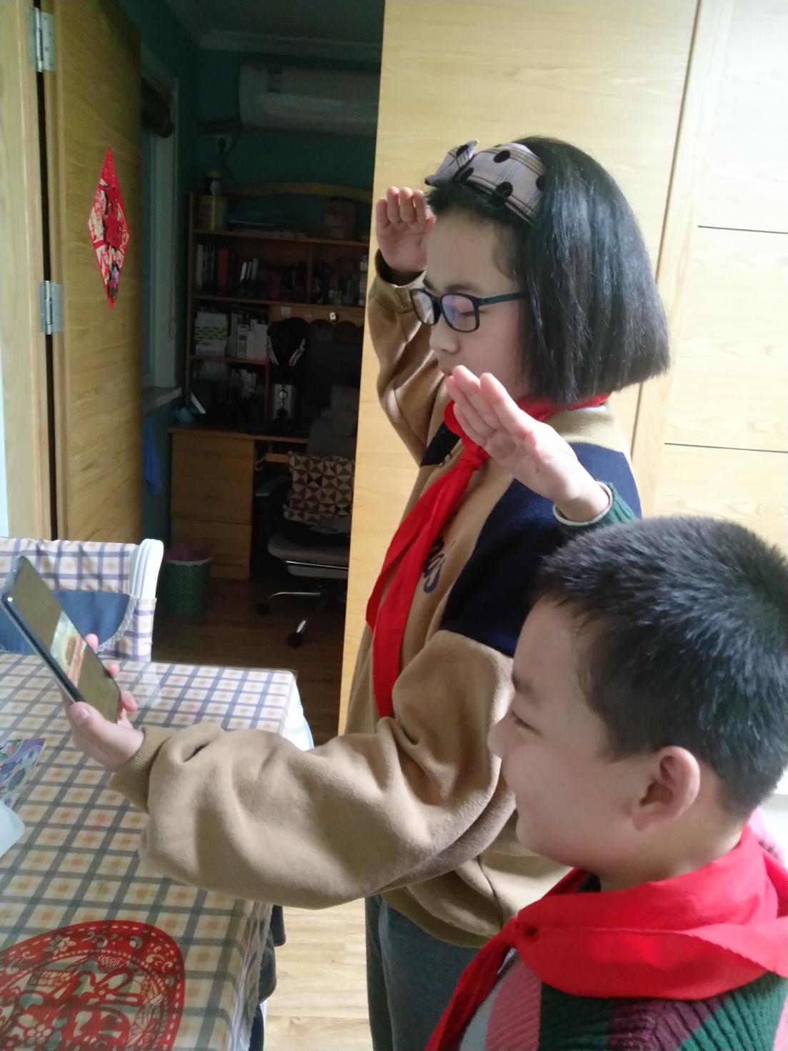 1_队会课新闻稿_html_4f1c91e1.jpg