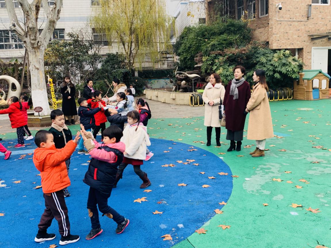 【幼教督导】责任督学进校园 检查引导促发展_html_187485ea.jpg