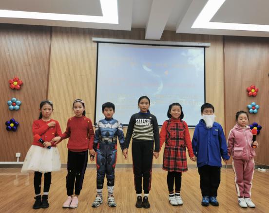 小书童演绎大精彩_html_1ac9689e.jpg