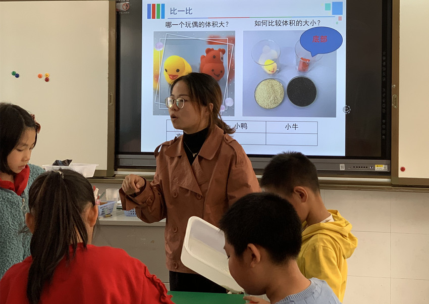 191031炼油厂小学科学教研组活动（三） (1).jpg