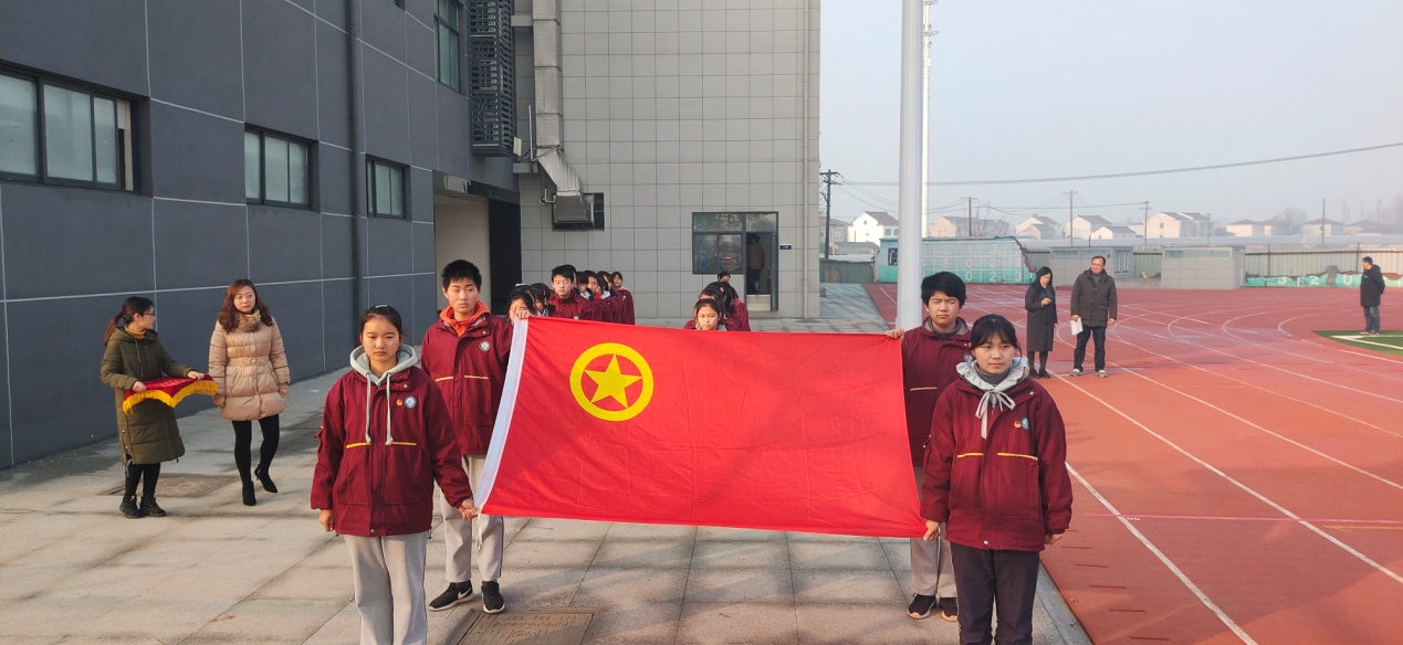 入团仪式新闻稿_html_m7e615e6c.jpg