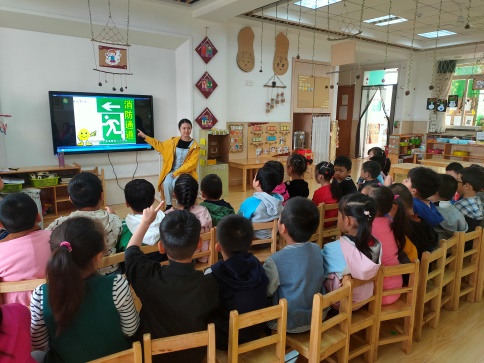20191108【安全第一】下庙园区消防演习_html_1c3233d2.jpg