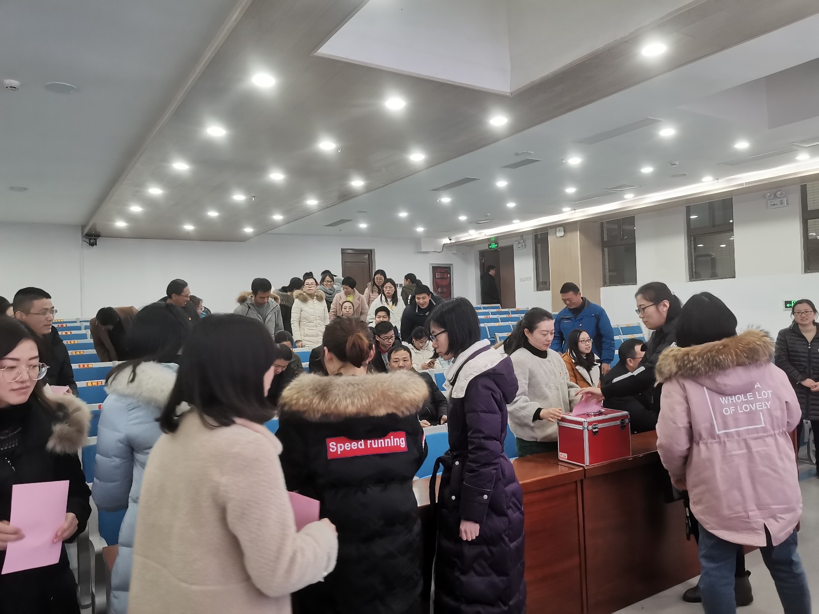 7投票现场 (2).jpg