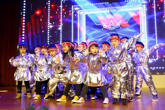 20200103祥和园区元旦文艺汇演活动_html_7699706a.jpg