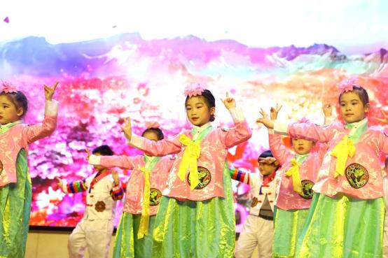 20200103祥和园区元旦文艺汇演活动_html_m62982c08.jpg