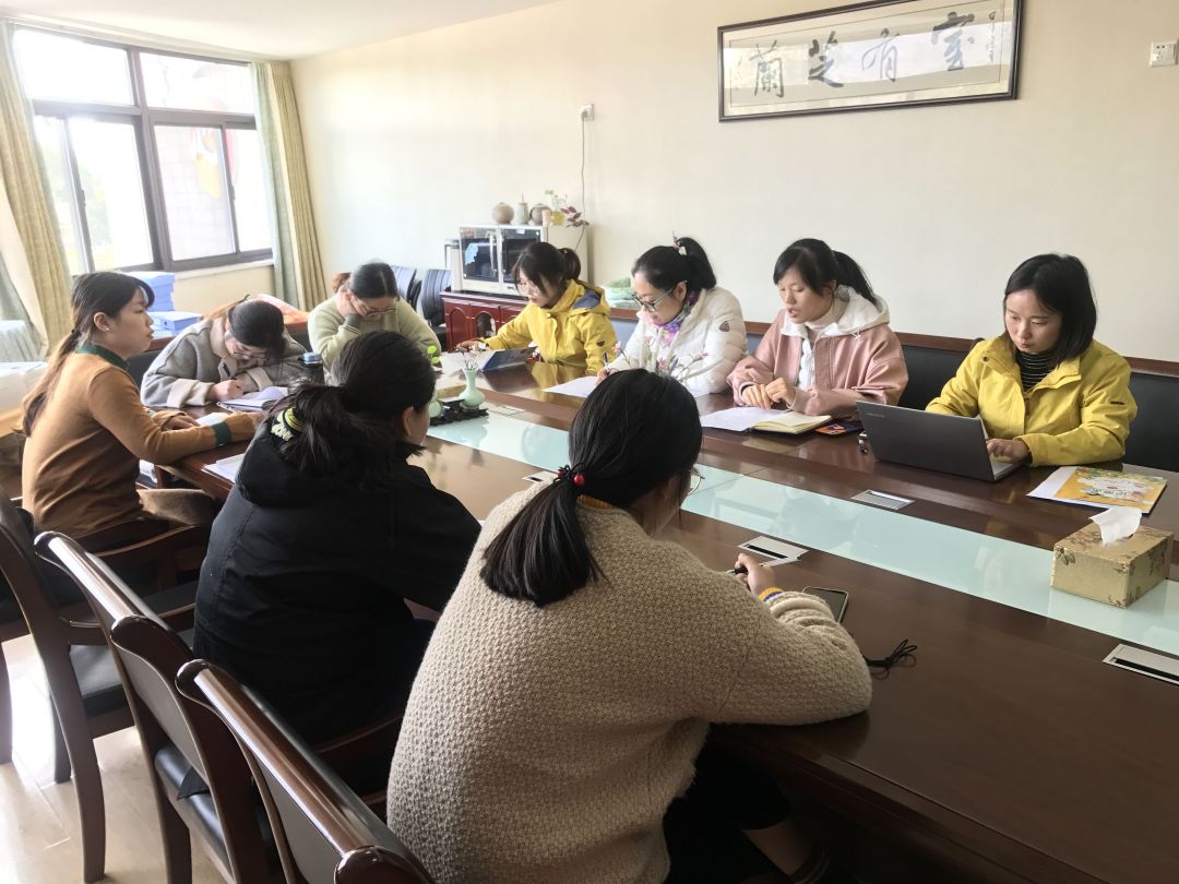【枫香栖幼】观之有效 记之有道 ——栖霞幼儿园五福园游戏教研组活动（四）