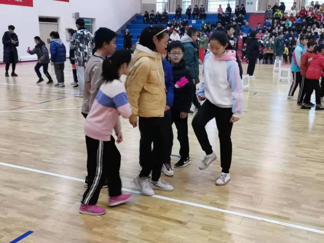 冬锻新闻稿_html_54ad9c83.jpg