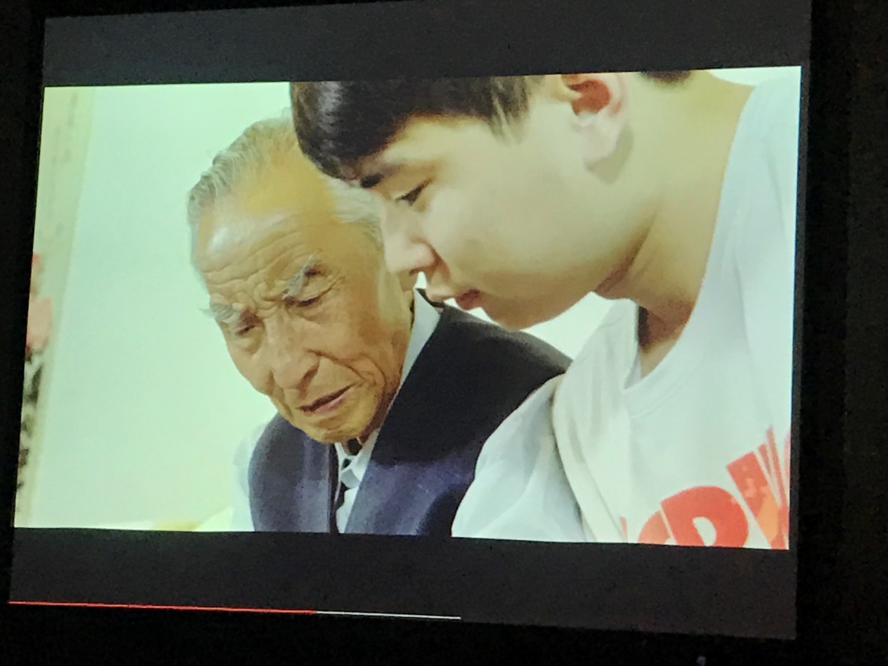 忆誓词 守初心 担使命_html_2f68e02d.jpg