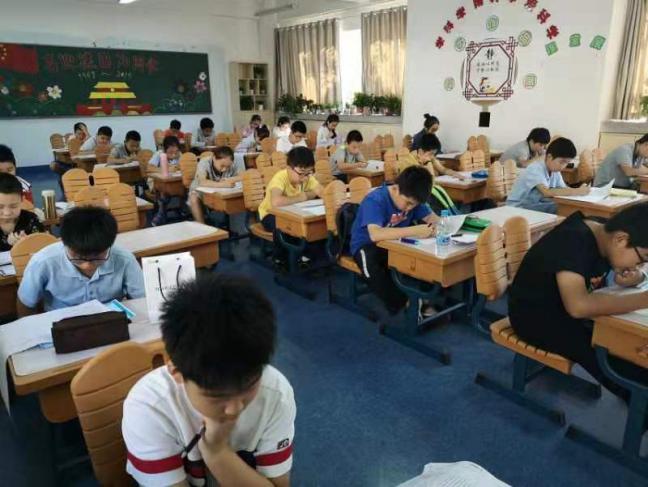 【湖畔光影】江苏省中小学第三十一届“金钥匙”科技竞赛_html_3f87d1ca.jpg