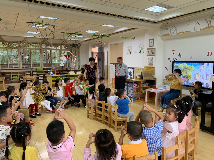 20190905栖霞区幼儿园责任督导王明俊书记来园督导_html_26f2e2a0.png