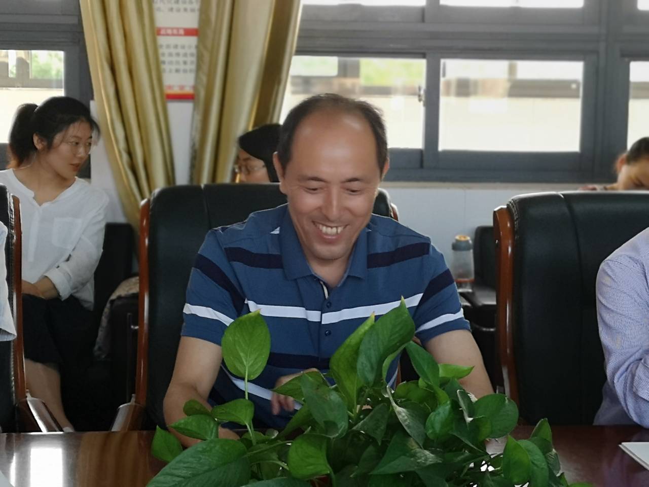 九年级教学工作研讨会报道(2)_html_m56be75d2.jpg