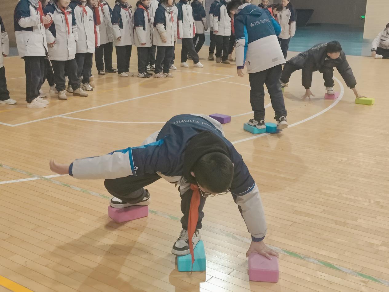 趣味运动会_html_2a3d977a.jpg