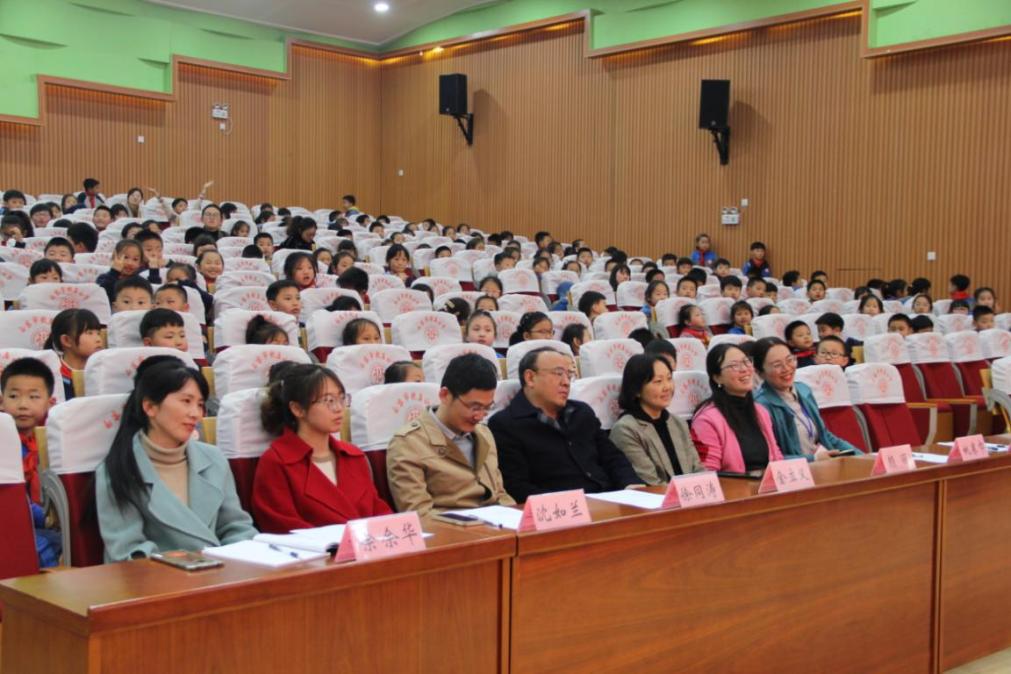 故事会新闻稿_html_70e6842e.jpg