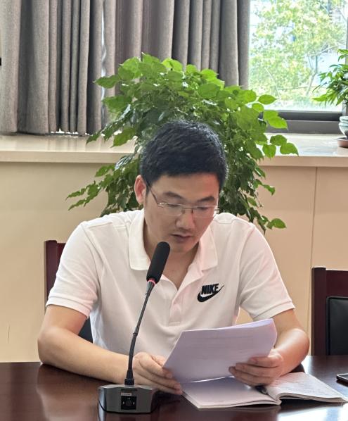 师徒结对传薪火 携手共进谱华章_html_7fc97e62.jpg