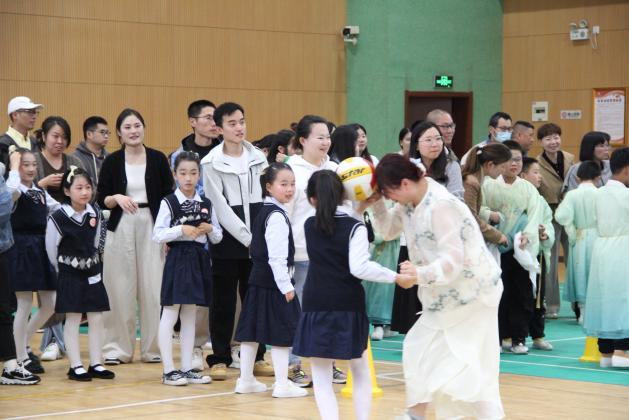 20240430 十岁成长仪式(1)_html_m3bd3d05.jpg