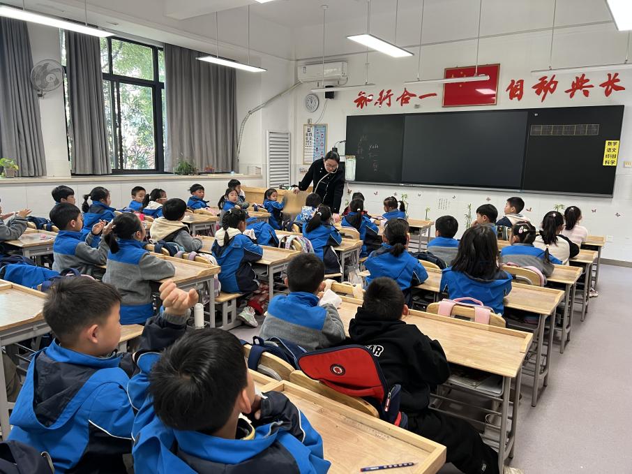 20250321消防应急演练报道_html_3377ee9a.jpg